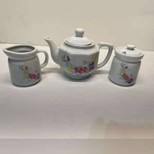 Vtg. Individual Single Serving Teapot, Cream, Sugar Set white with Floors